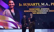 Sesjen Kemendikdasmen Raih Indonesia Leading Woman Awards Bidang Public Sector