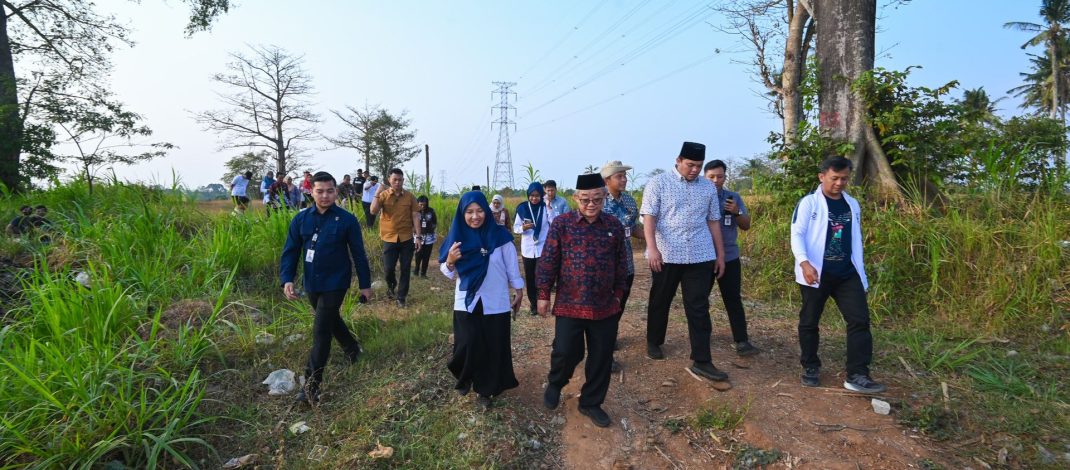 Pemerintah Percepat SNT, Mendikdasmen Tinjau Kesiapan Lahan di Jepara